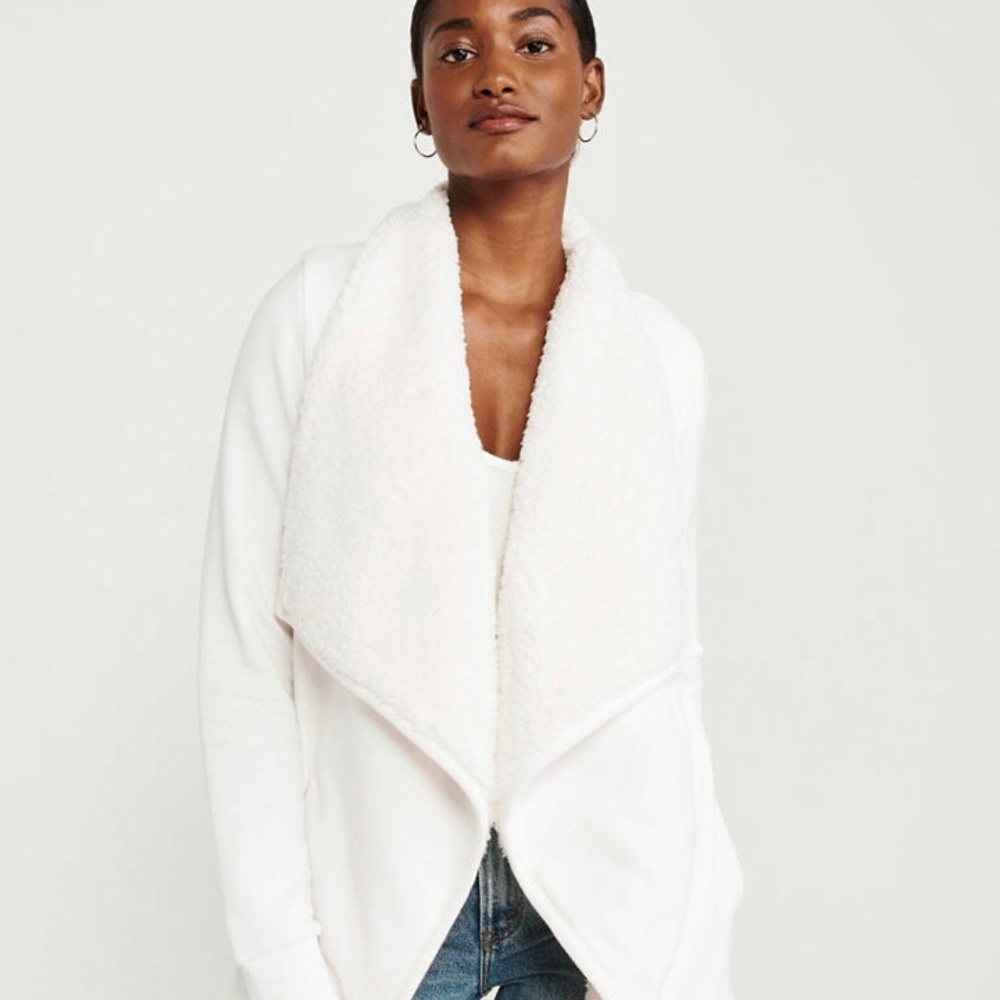 Abercrombie and Fitch easy Sherpa cardigan